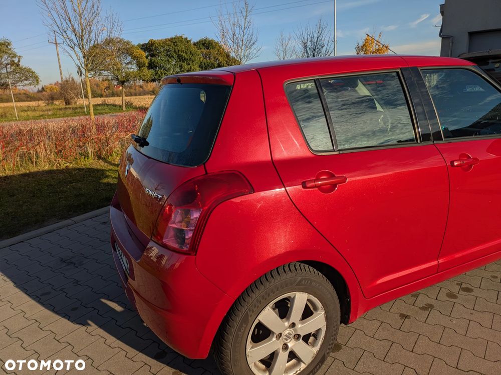 Suzuki Swift 1.3 DDiS GLX / Comfort - 4