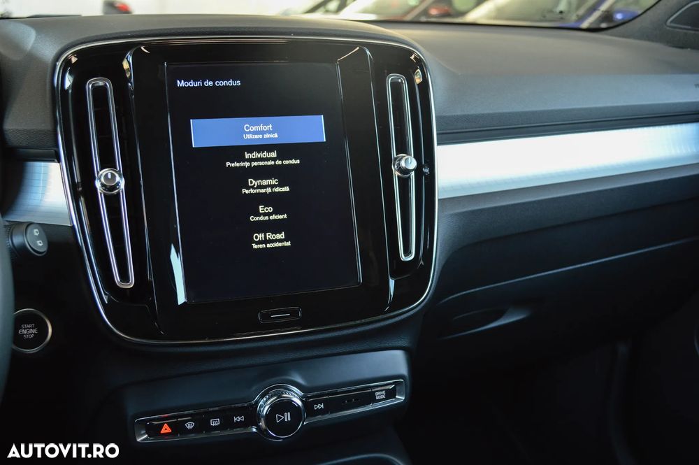 Volvo XC 40 T2 AT8 Momentum - 23