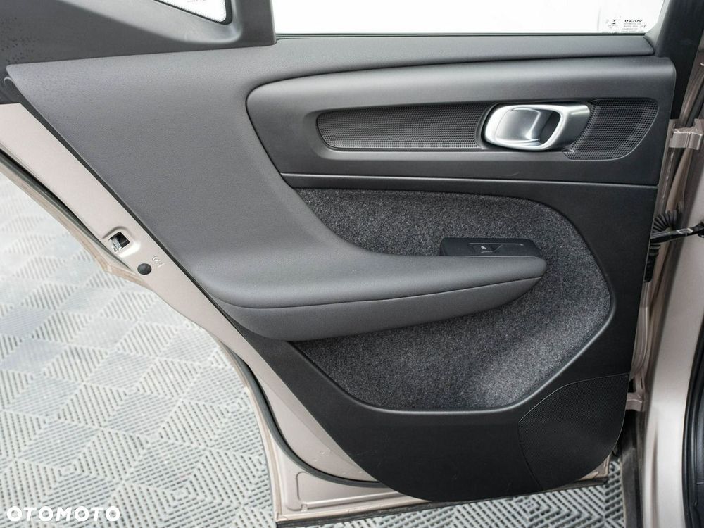 Volvo XC 40 73kWh P6 Recharge Plus - 24