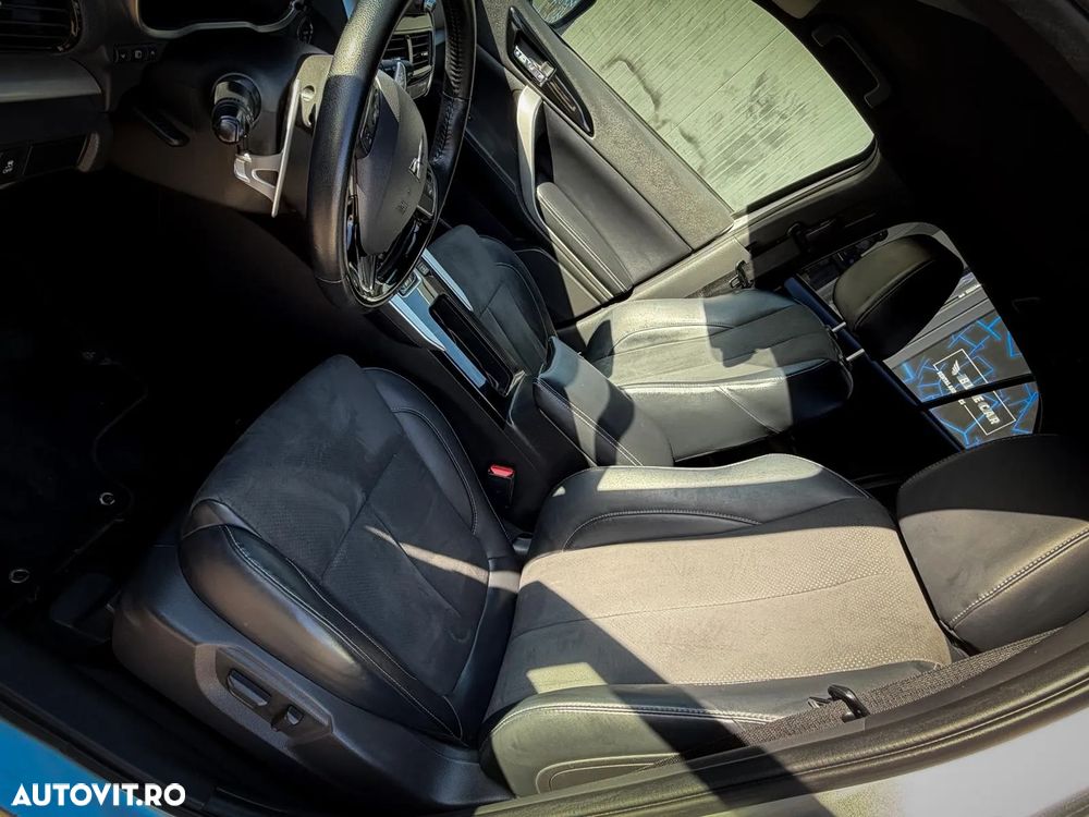 Mitsubishi Eclipse-Cross PHEV Intense+ Black - 9