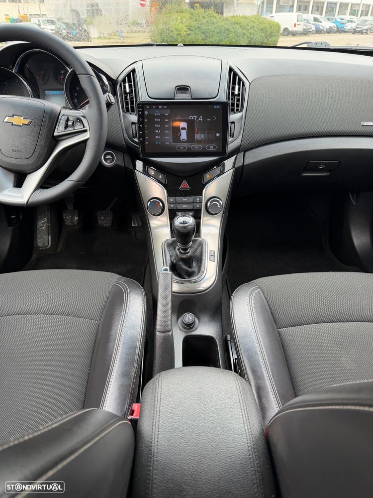 Chevrolet Cruze SW 1.7 VCDi LT - 25