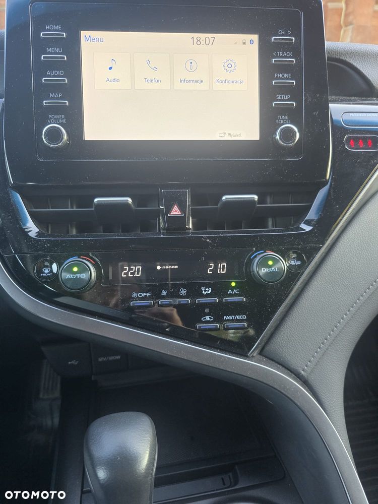 Toyota Camry 2.5 Hybrid Comfort CVT - 5
