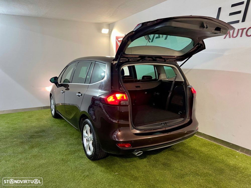 Opel Zafira 2.0 CDTi Cosmo - 28