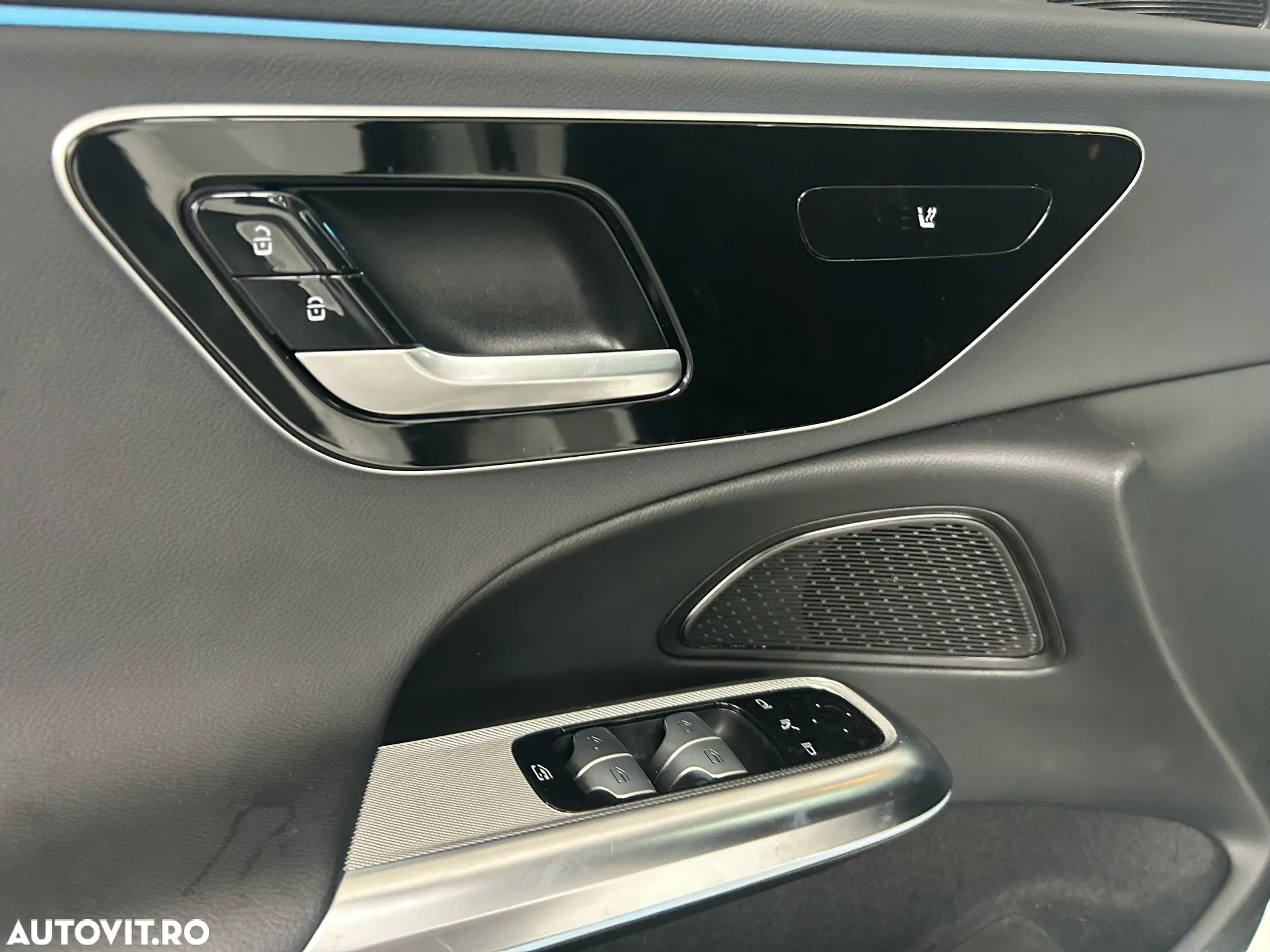 Mercedes-Benz E 220 d 9G-TRONIC Edition AVANTGARDE - 11