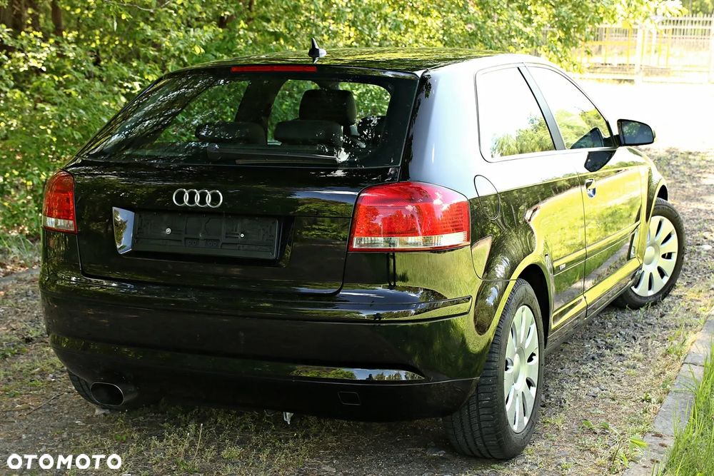 Audi A3 3-drzwiowe 1.6 S Line Sportpaket plus - 23