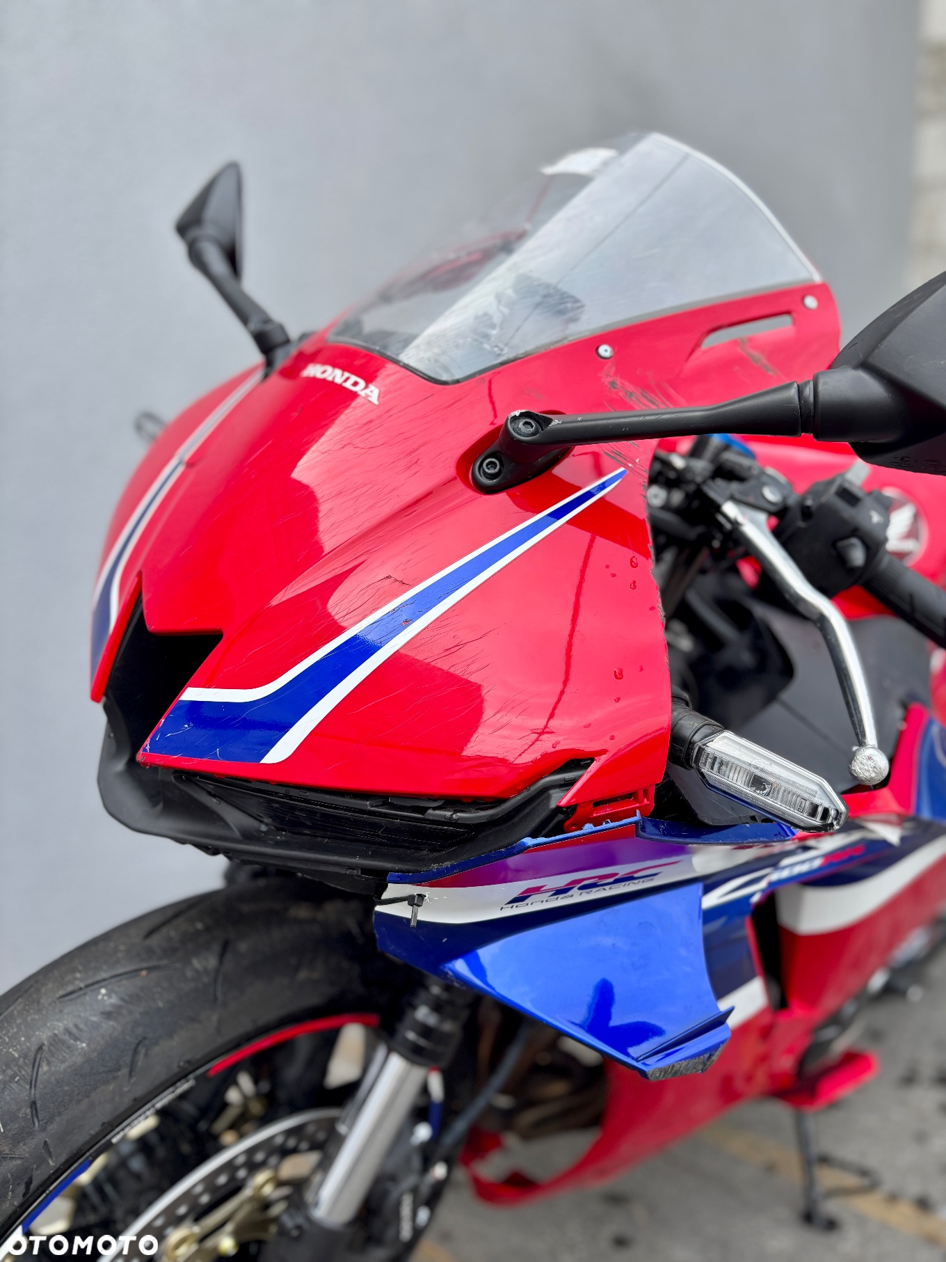 Honda CBR - 12
