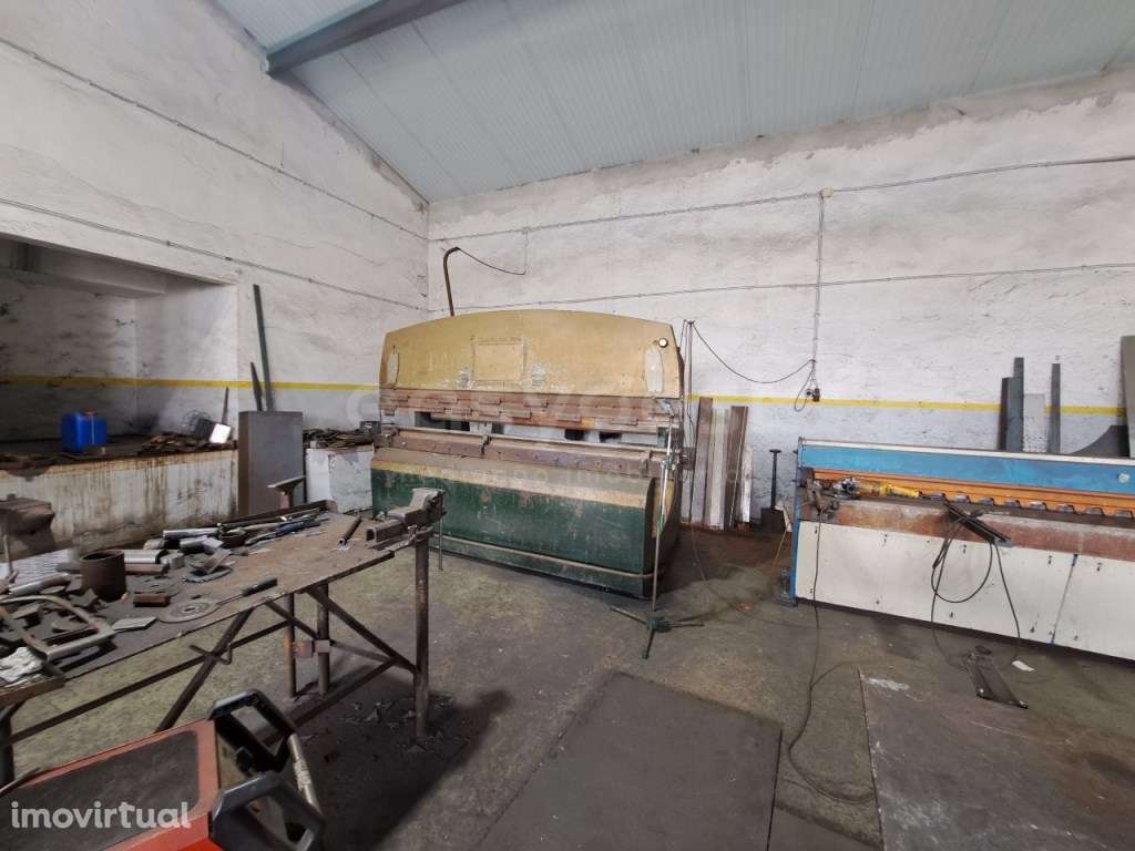 Empresa de Serralharia, com todo se Recheio e Equipamento - Grande imagem: 4/17