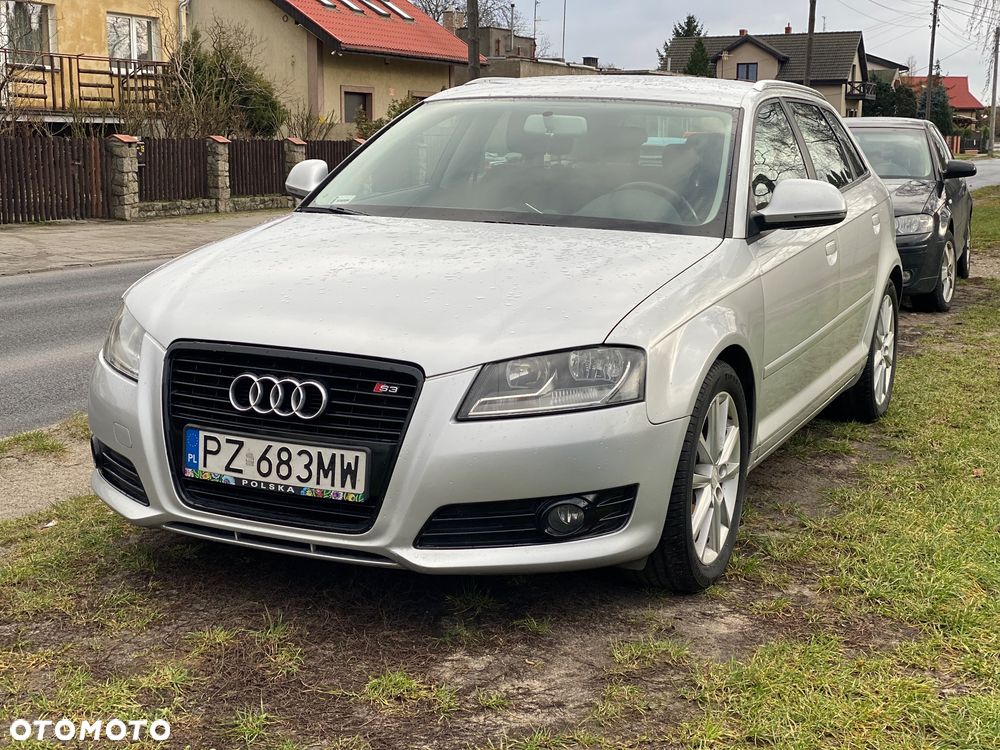 Audi A3 1.6 TDI DPF Attraction - 2