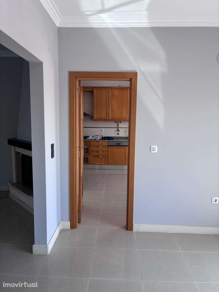 Moradia T4 - Grande imagem: 5/36