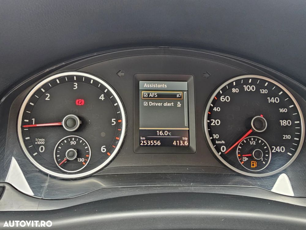 Volkswagen Tiguan 2.0 TDI DPF 4Motion DSG Cup Sport & Style - 12
