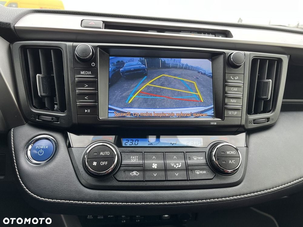 Toyota RAV4 Hybrid Premium 4x4 - 27