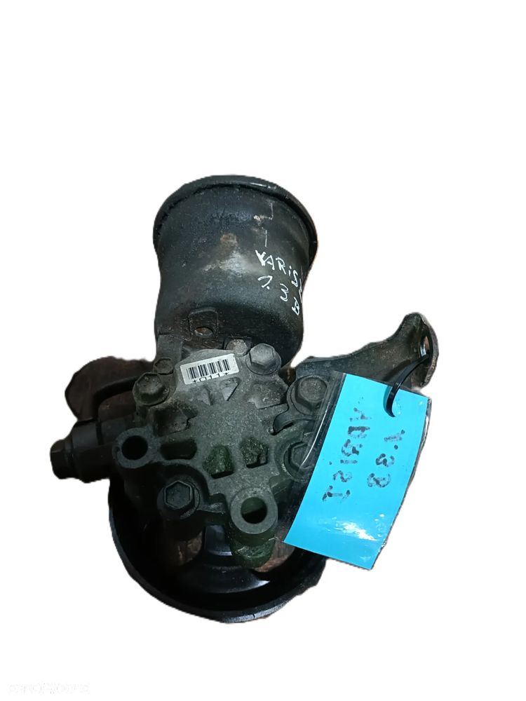 TOYOTA YARIS I 99-05 1,3 B pompa wspomagania * - 4