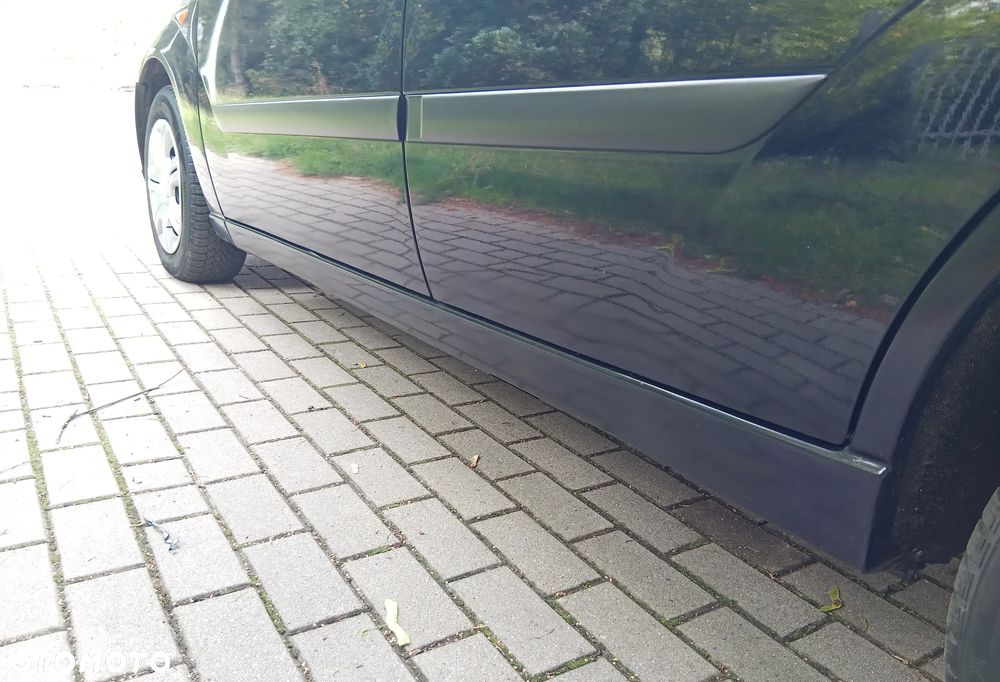 Ford Focus 1.6 16V Trend - 13