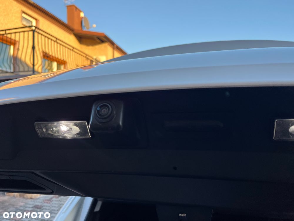 Opel Grandland X 1.2 T GPF Design Line S&S - 27