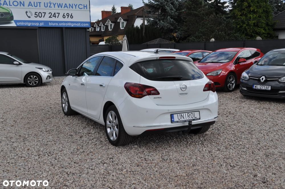 Opel Astra 1.4 Turbo Exklusiv - 9