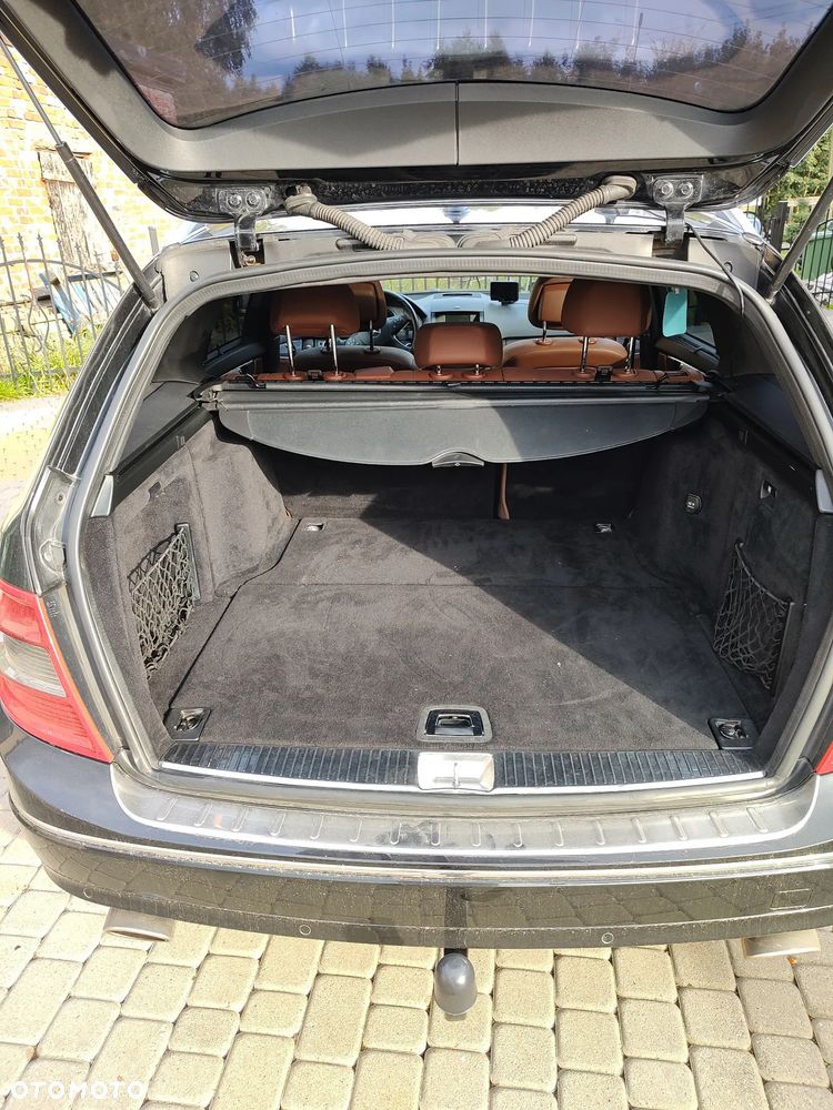 Mercedes-Benz Klasa C 230 T Avantgarde - 4