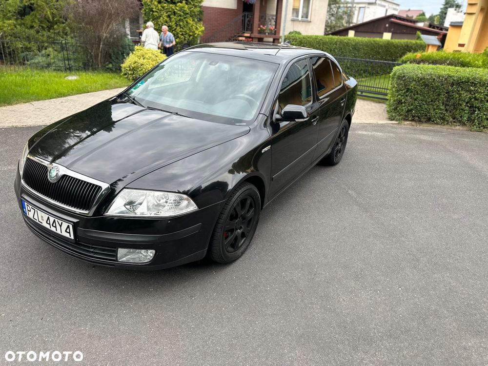Skoda Octavia 2.0 FSI Ambiente Tiptr - 3