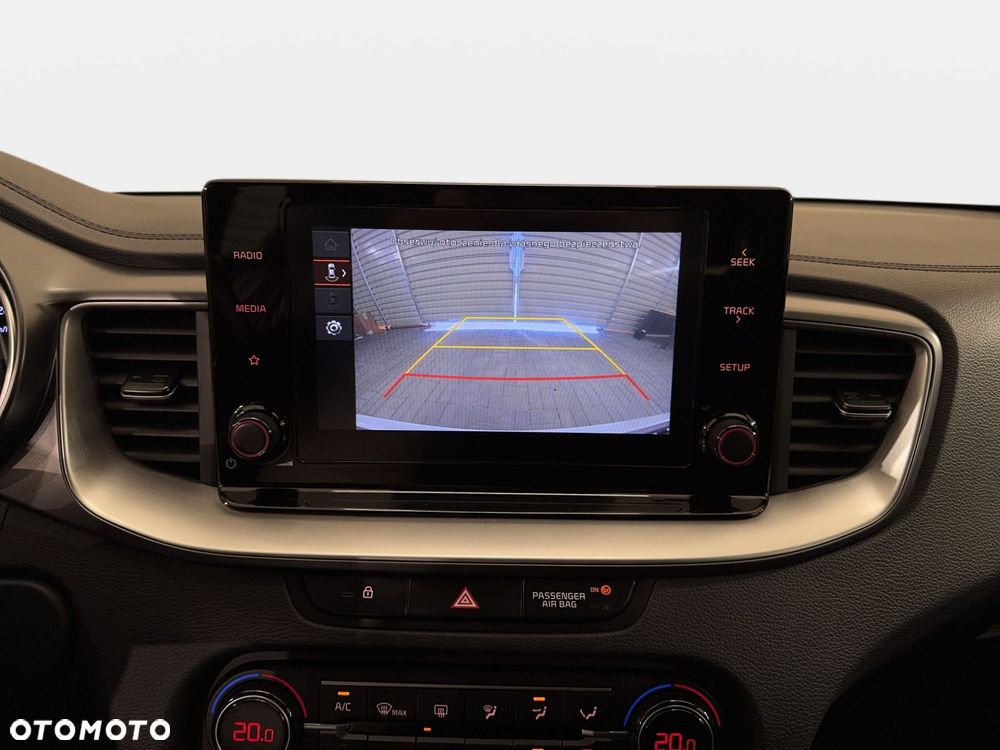 Kia Ceed - 22