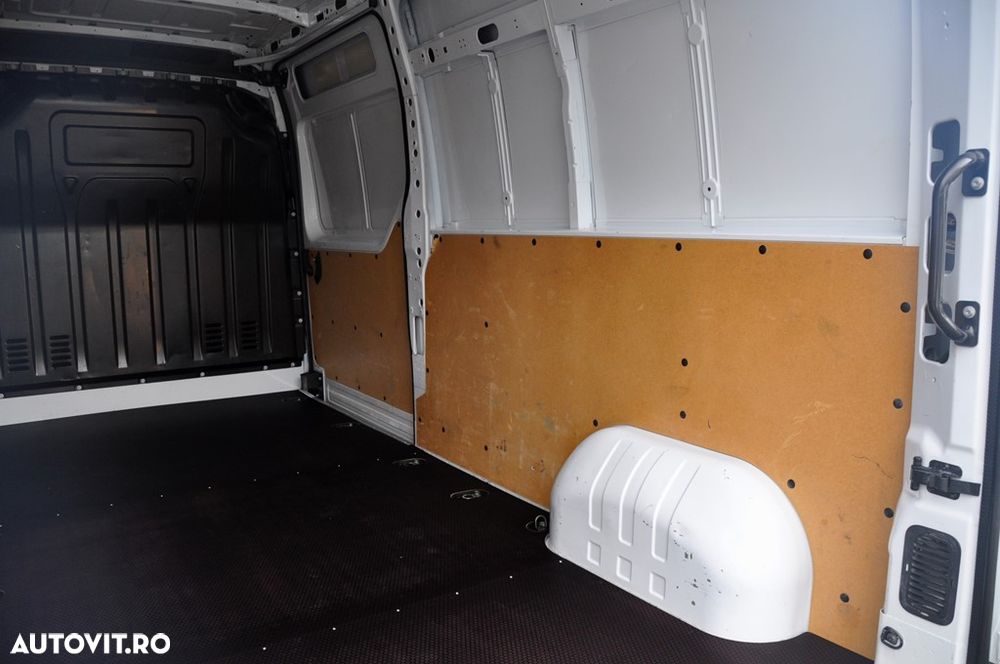 Renault Master - 10