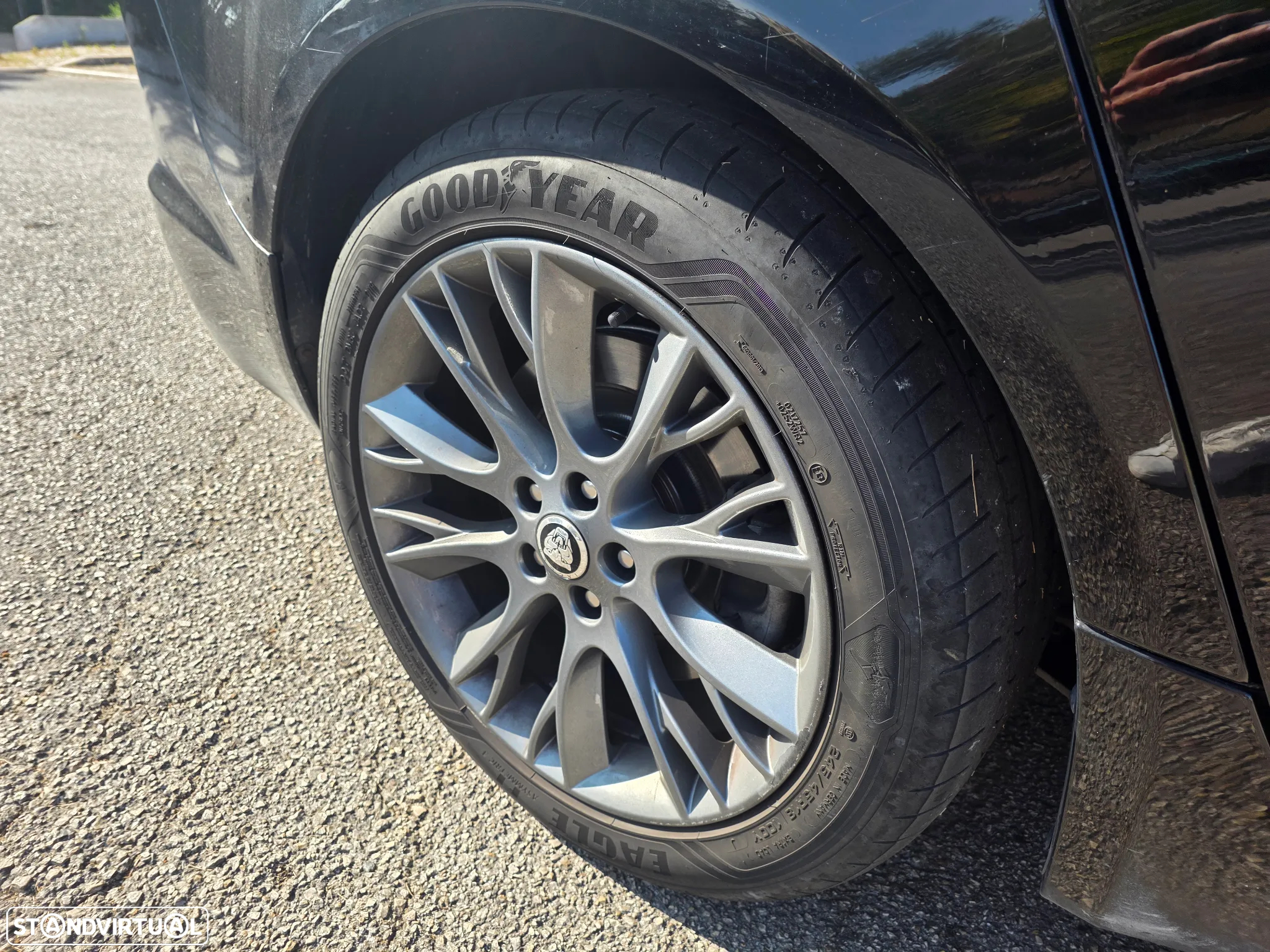 Jaguar XF Sportbrake - 12