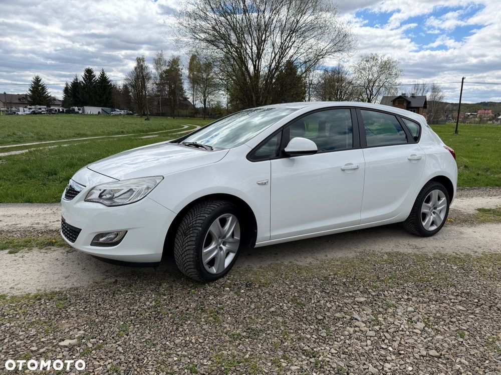 Opel Astra 1.4 Turbo - 10