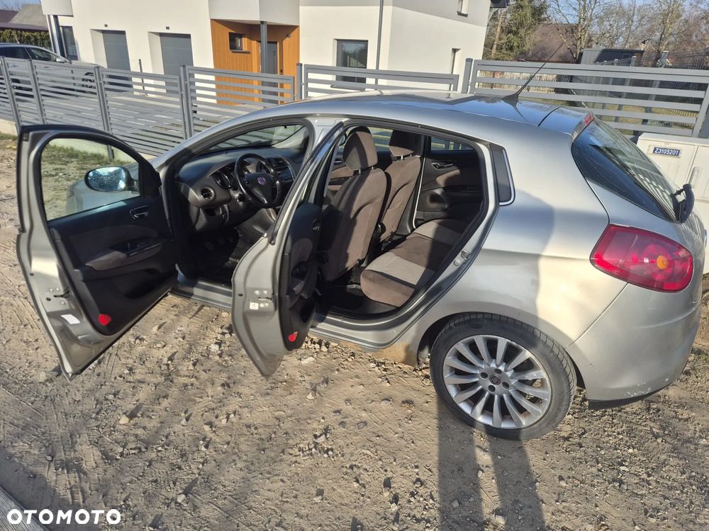 Fiat Bravo 1.9 Multijet Emotion - 12