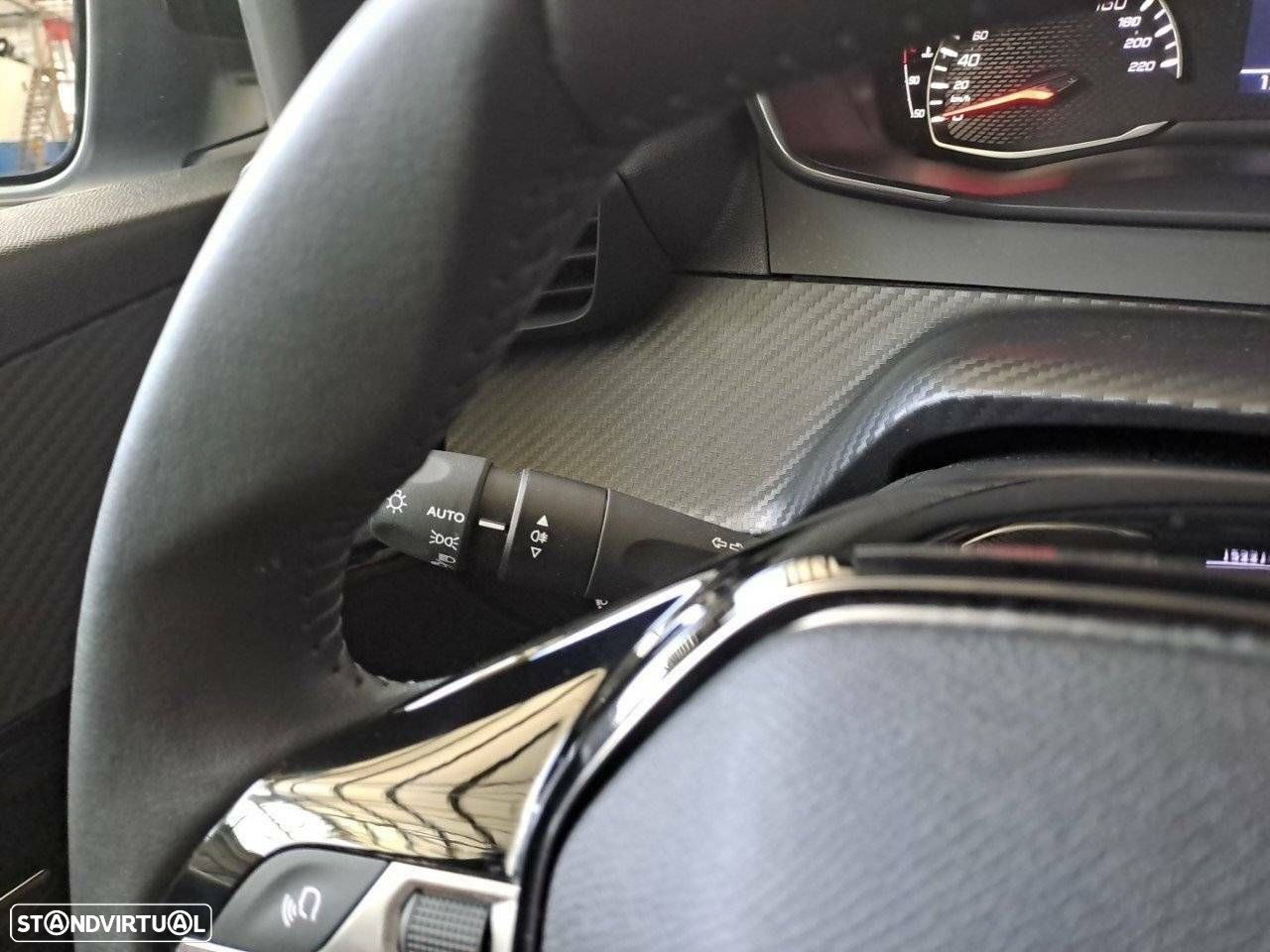 Peugeot 208 1.2 PureTech Active - 14