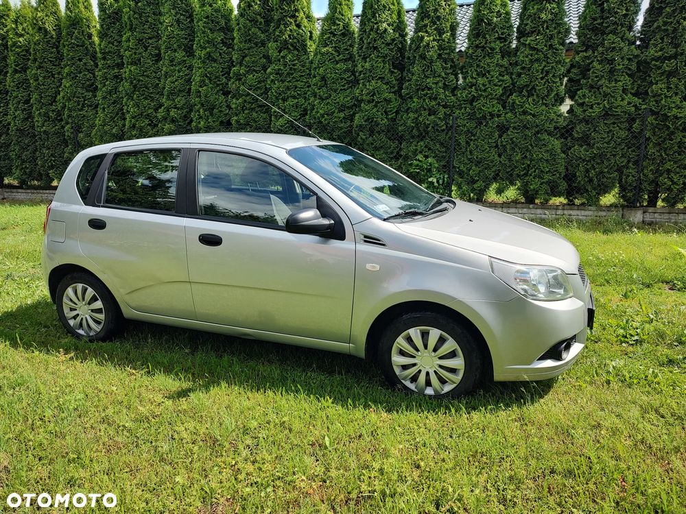 Chevrolet Aveo 1.2 - 9