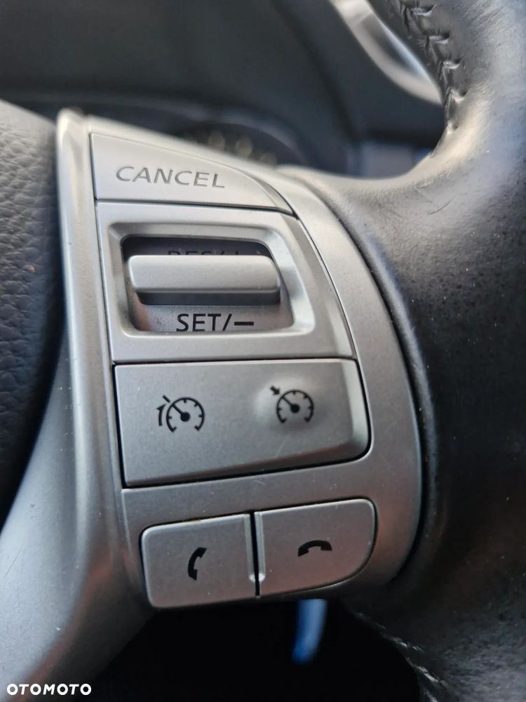 Nissan Qashqai 1.5 dCi Tekna EU6 - 12
