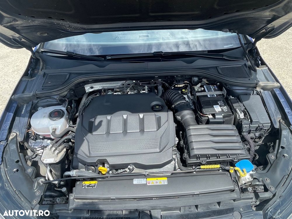 Volkswagen Golf - 30