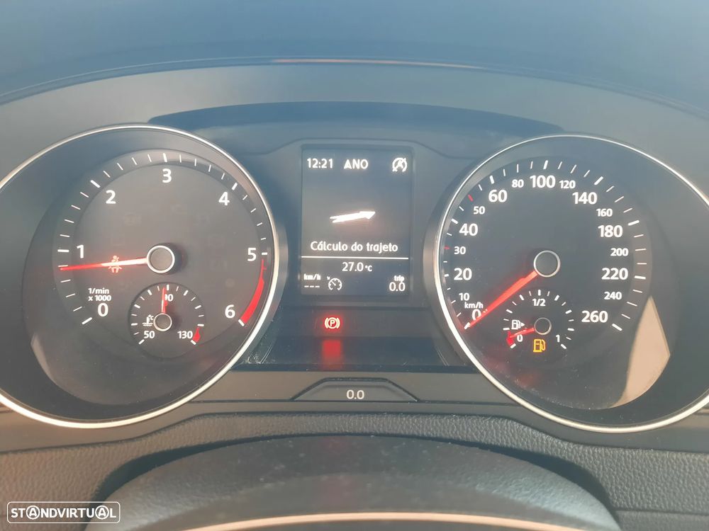 VW Passat 1.6 TDI BlueMotion - 29