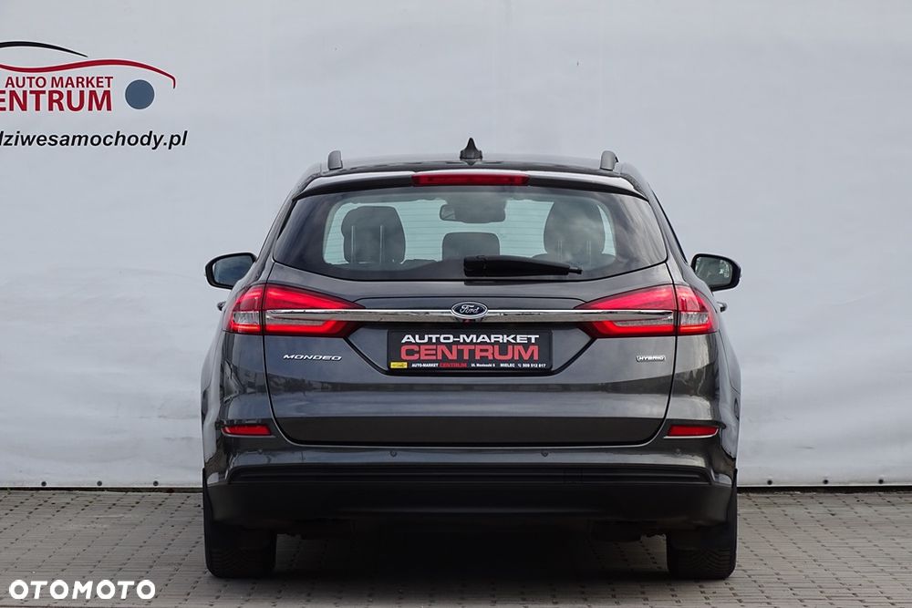 Ford Mondeo - 25