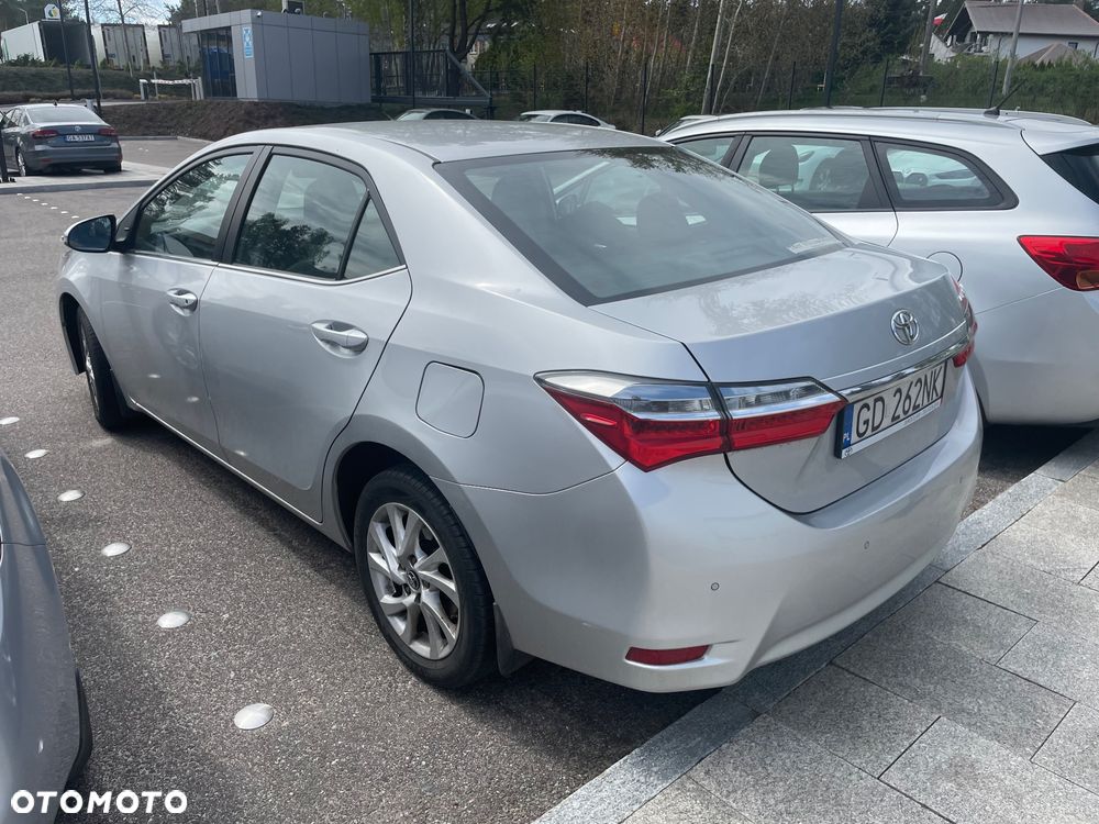 Toyota Corolla 1.6 Active - 3