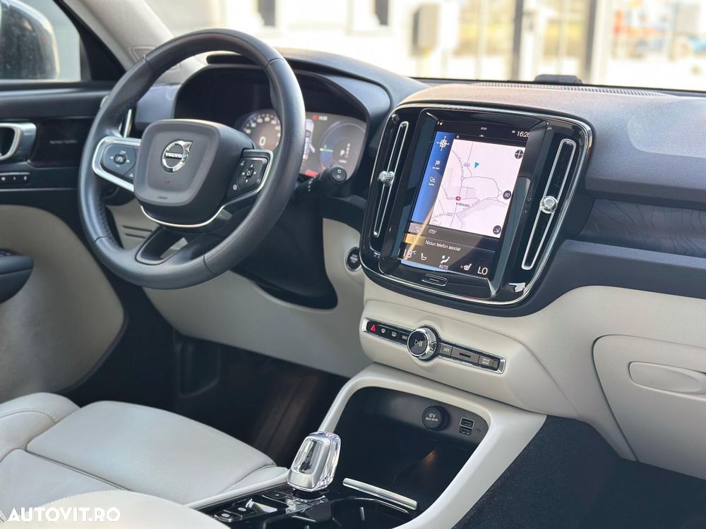 Volvo XC 40 Recharge T5 Twin Engine AT7 R-Design - 3