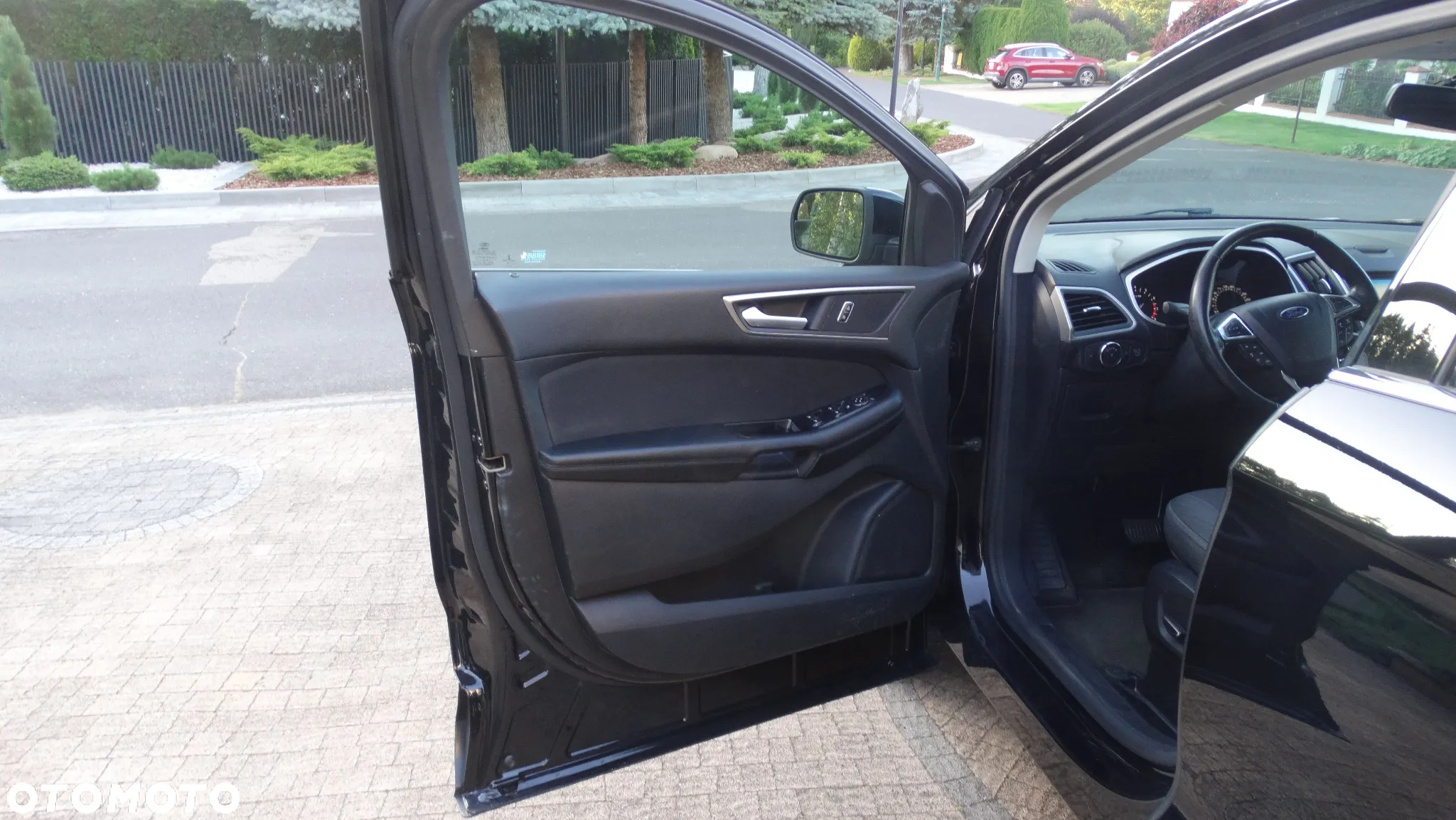 Ford Edge - 11