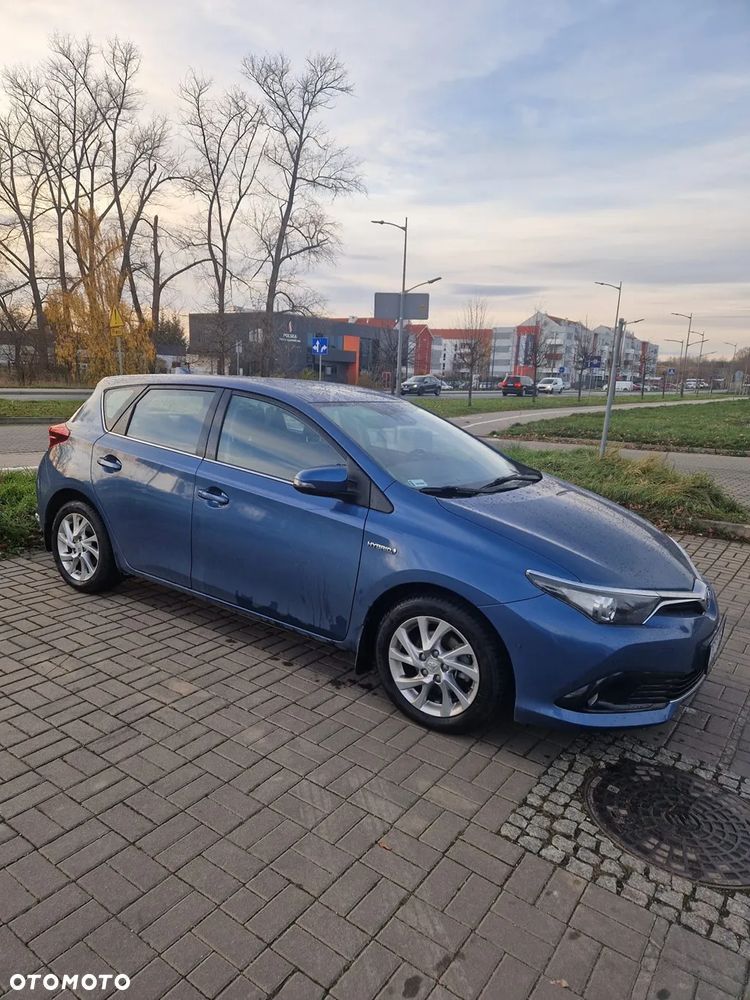 Toyota Auris Hybrid 135 Premium - 18