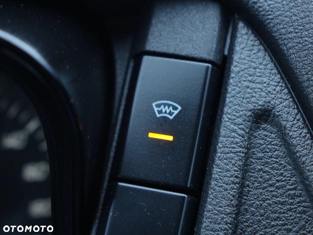 Ford Transit 3-osobowy L3H2 furgon blaszak - 14