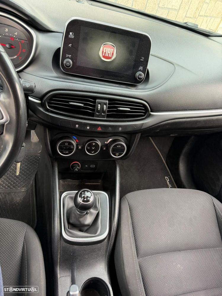 Fiat Tipo Station Wagon 1.3 M-Jet Lounge Tech J17 - 8