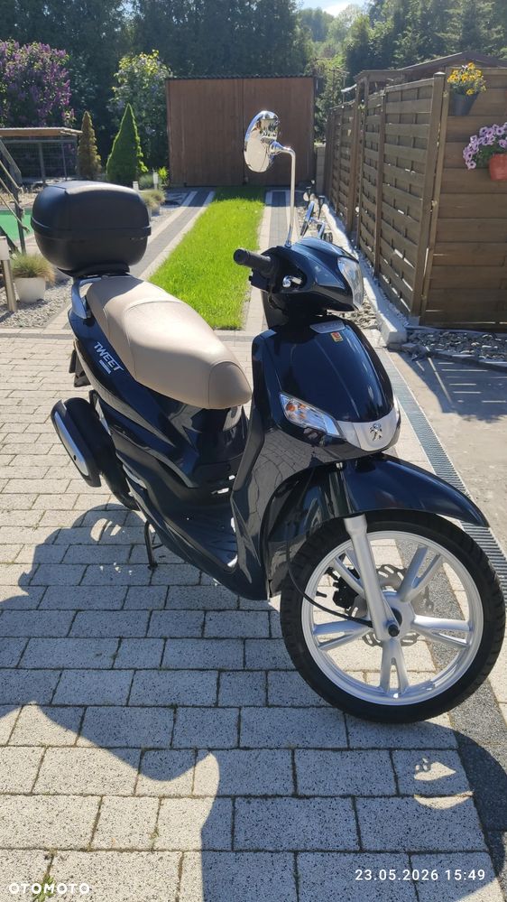 Peugeot Tweet - 1