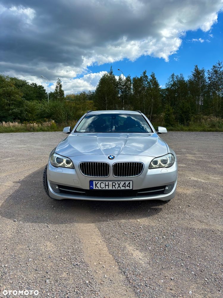 BMW Seria 5 520i Luxury Line - 1