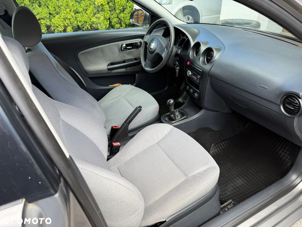 Seat Ibiza 1.4 16V Sport - 9