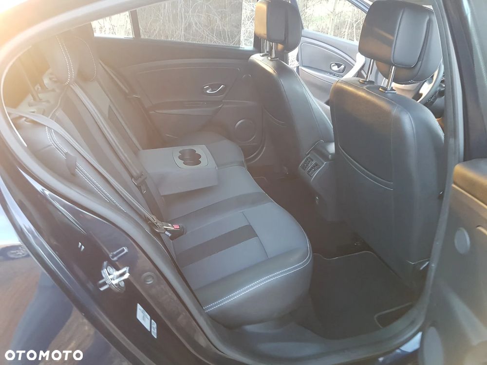 Renault Fluence 2.0 16V 140 CVT Dynamique - 15