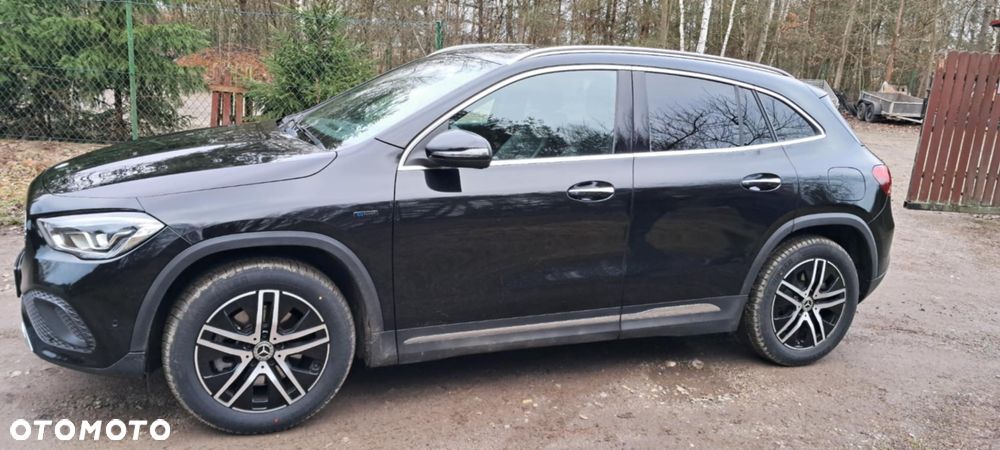 Mercedes-Benz GLA - 2