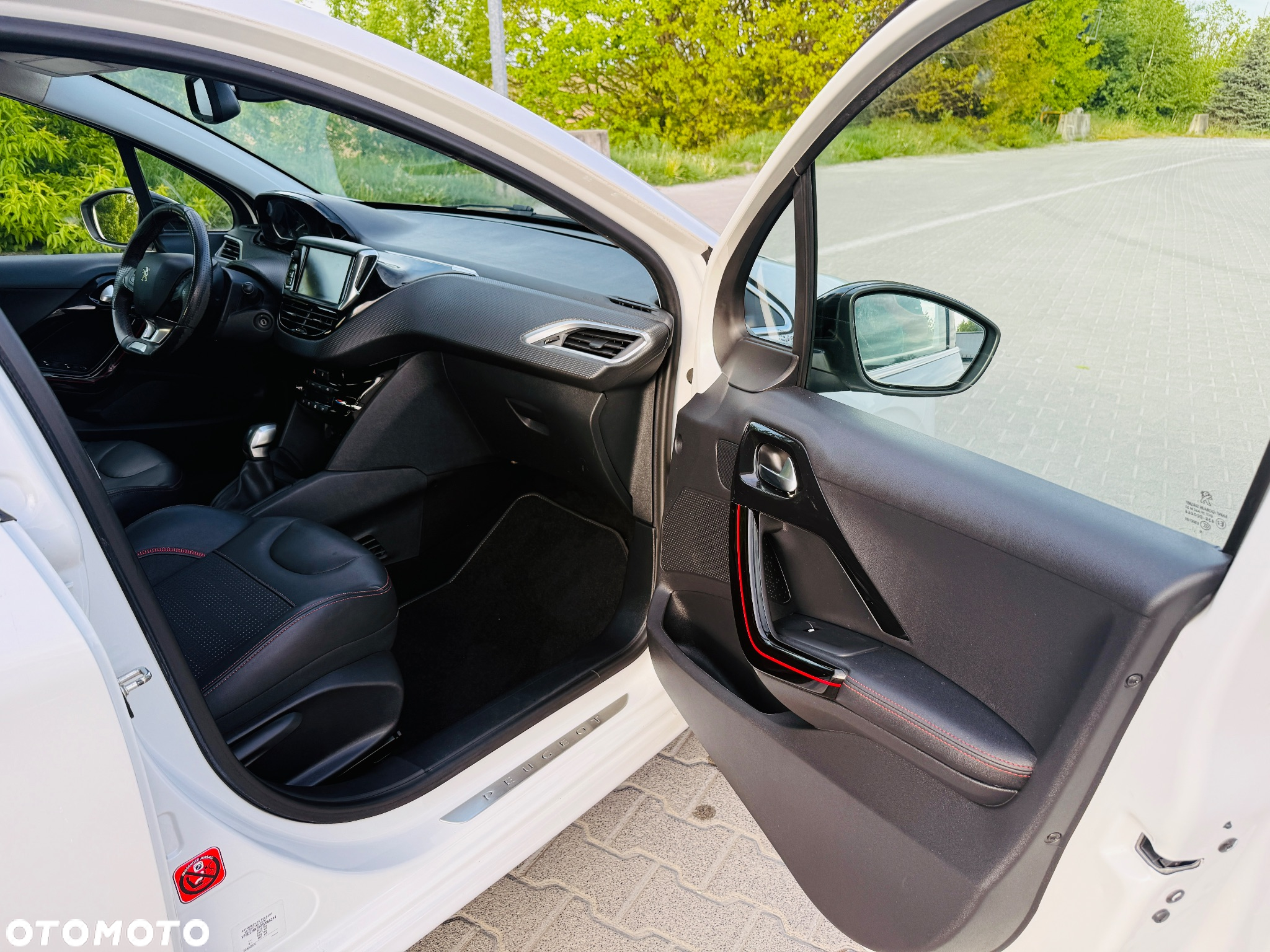 Peugeot 208 PureTech 110 Stop & Start Tech Edition - 8