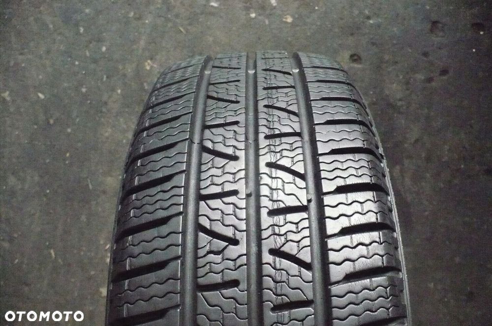PIRELLI Carrier Winter 195/60R16C 8,2mm 2022 - 1