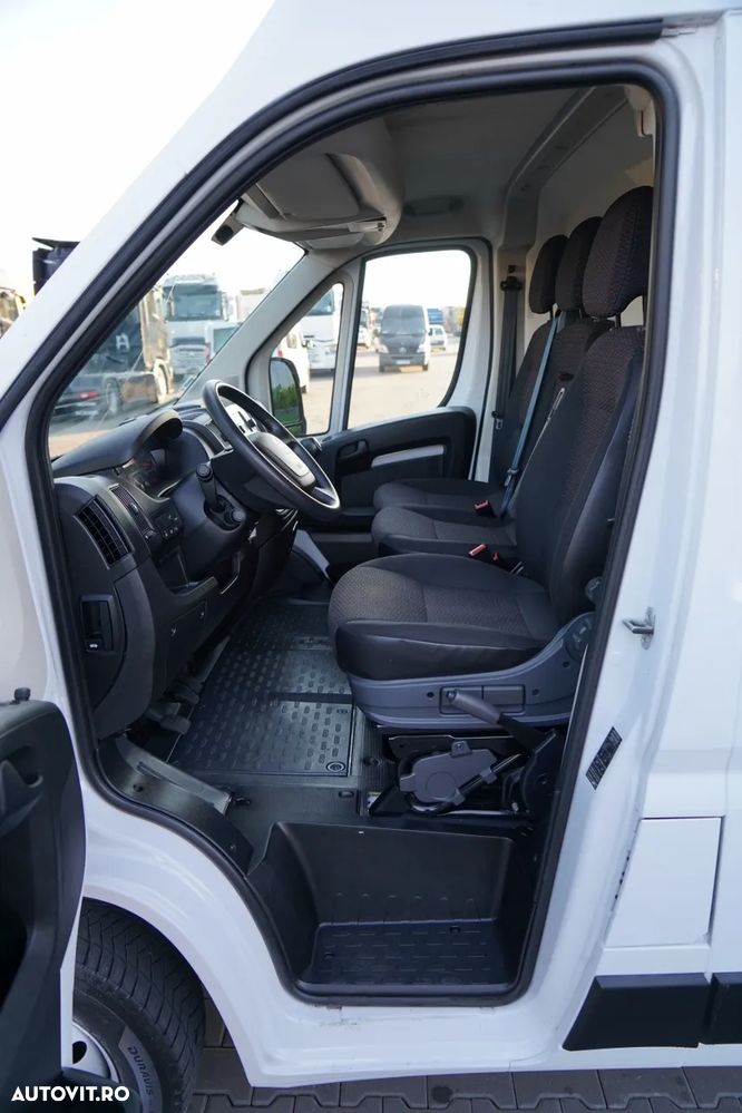 Iveco BOXER / 2.2 - 120 CP / L3H3 / AUTOUTILIZATOR DIN TABLĂ / 2022 / MANUAL / IMPORTAT - 23