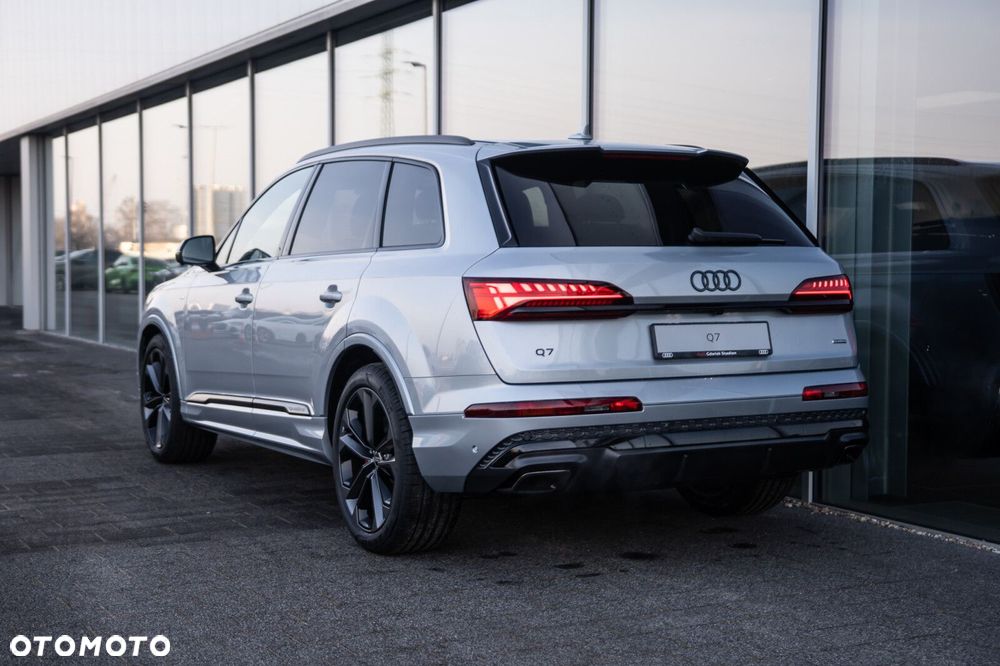 Audi Q7 50 TDI mHEV Quattro S Line Tiptr - 4