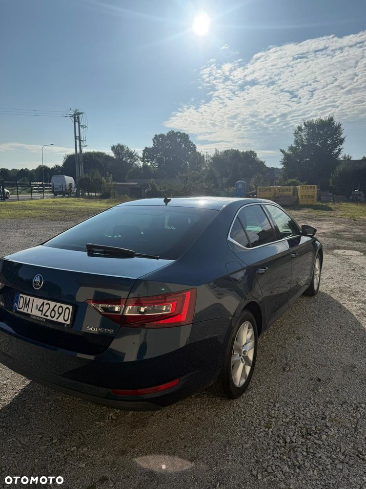 Skoda Superb 2.0 TDI Active DSG - 4