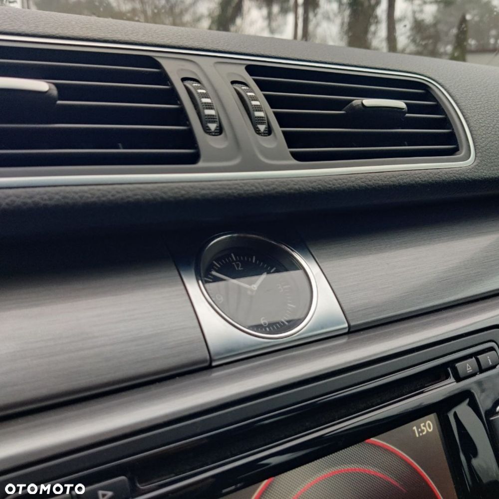 Volkswagen Passat - 30