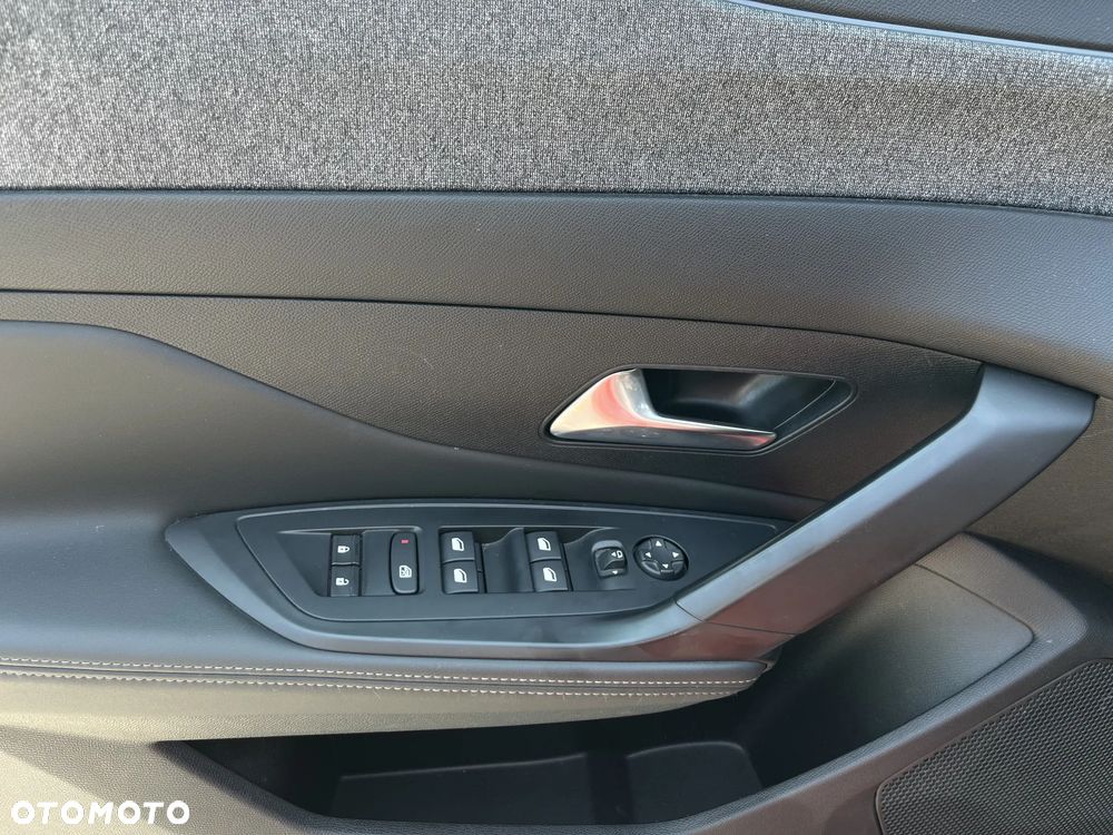 Peugeot 408 1.2 PureTech Allure Pack S&S EAT8 - 10